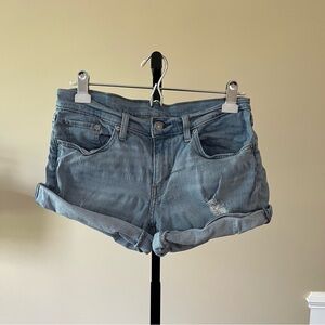 Levi's Woman's Mid-rise blue shorts
